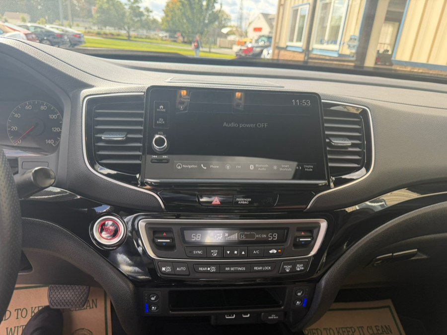Used 2024 Honda Ridgeline Black Edition image 18