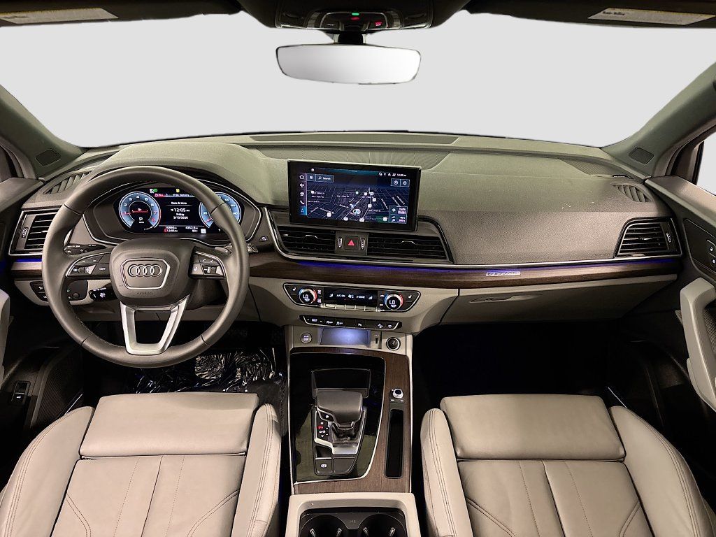 Used 2025 Audi Q5 2.0T Premium Plus AWD/4WD image 9