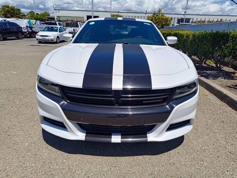 Used 2015 Dodge Charger SXT w/ AWD Plus Group image 2