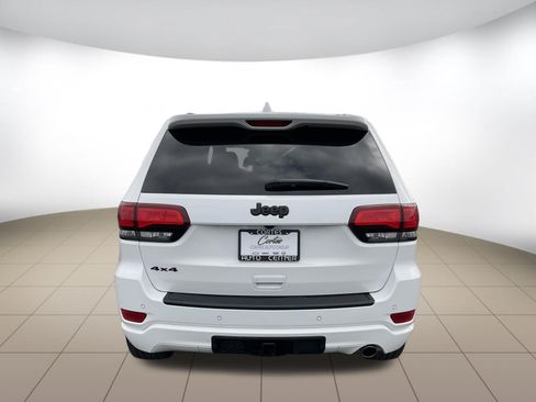 Used 2022 Jeep Grand Cherokee Laredo X AWD/4WD image 6