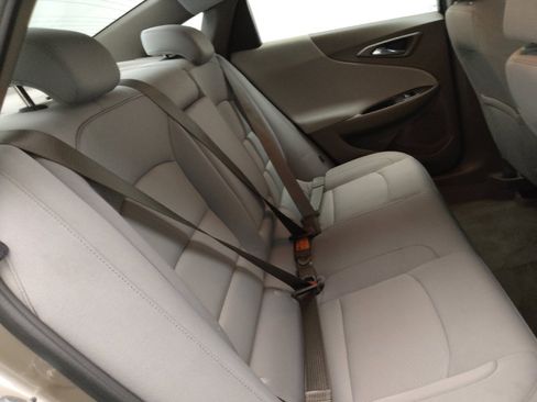 Used 2022 Chevrolet Malibu LT FWD image 19