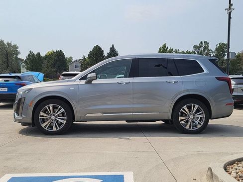 Used 2025 Cadillac XT6 Premium Luxury AWD/4WD image 5