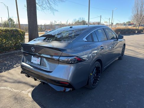 New 2026 Nissan Sentra SR w/ Floor Mat Package image 7