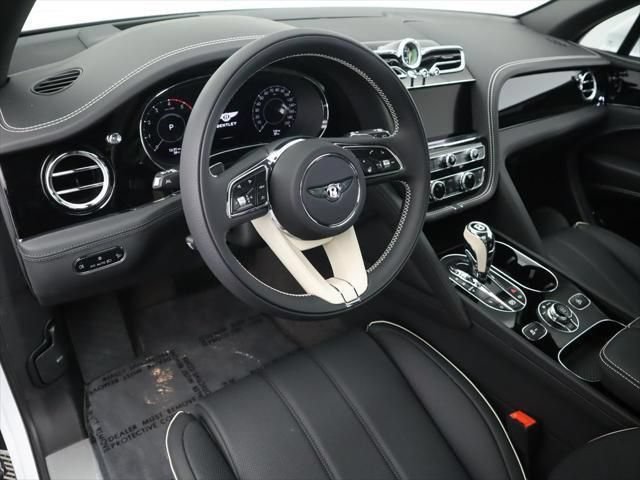 Used 2025 Bentley Bentayga Extended Wheelbase AWD/4WD image 9
