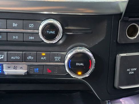 Used 2022 Ford F150 Lariat w/ Equipment Group 502A High AWD/4WD image 18