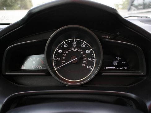 Used 2018 MAZDA MAZDA3 Touring image 10