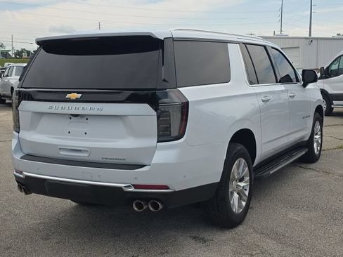 Used 2026 Chevrolet Suburban Premier AWD/4WD image 5