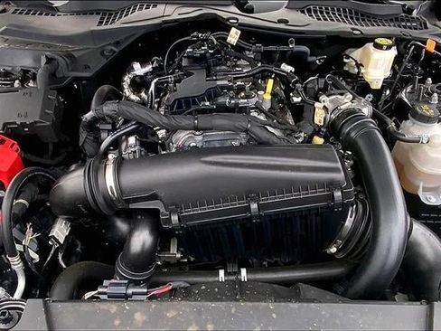 Used 2024 Ford Mustang Premium image 8