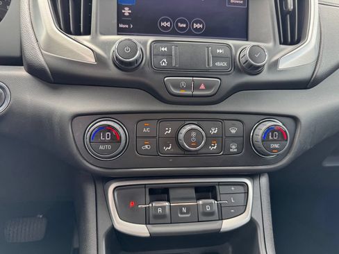Certified 2024 GMC Terrain SLT AWD/4WD image 26