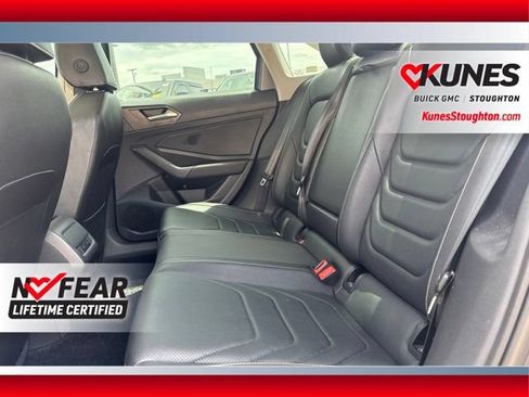 Used 2024 Volkswagen Jetta SEL FWD image 14