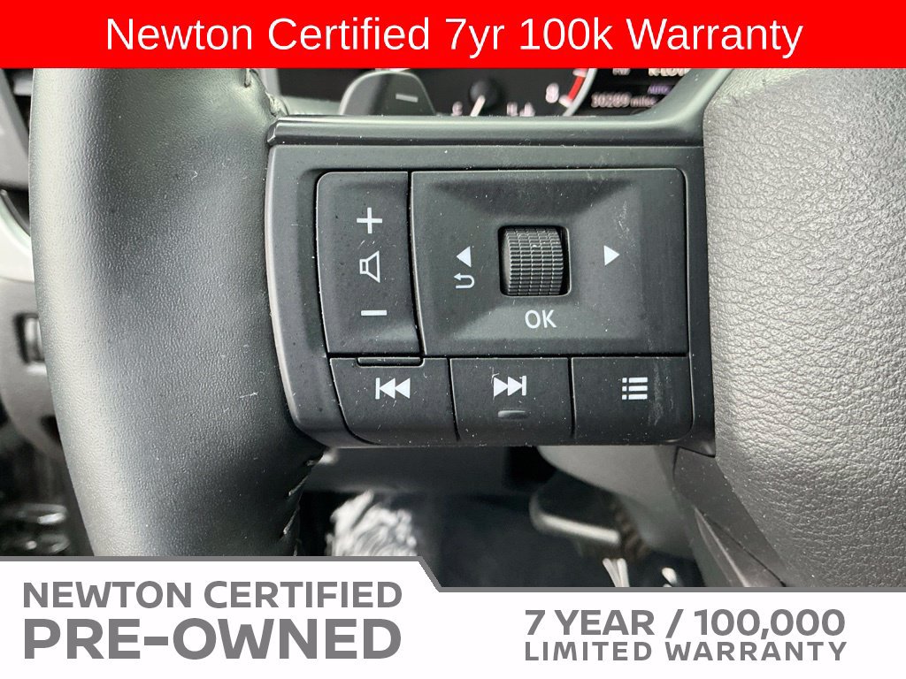 Used 2025 Nissan Rogue SV AWD/4WD image 33