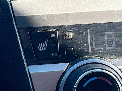 Used 2015 Subaru Outback 2.5i Limited image 19