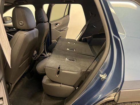 Used 2025 Chevrolet Equinox LT image 27