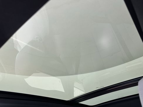 New 2026 Land Rover Range Rover Velar Dynamic SE image 12