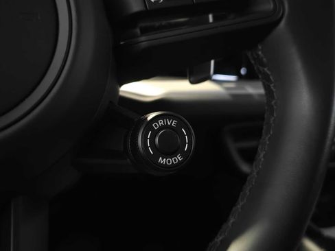 Used 2024 Porsche Cayenne S image 39