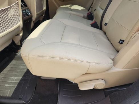 Used 2017 Mercedes-Benz GLS 550 4MATIC image 27