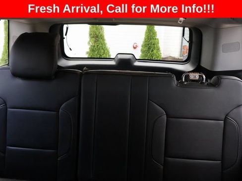 Used 2015 Chevrolet Suburban LT w/ Luxury Package AWD/4WD image 21