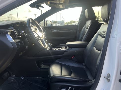Used 2021 Cadillac XT5 Premium Luxury FWD image 28