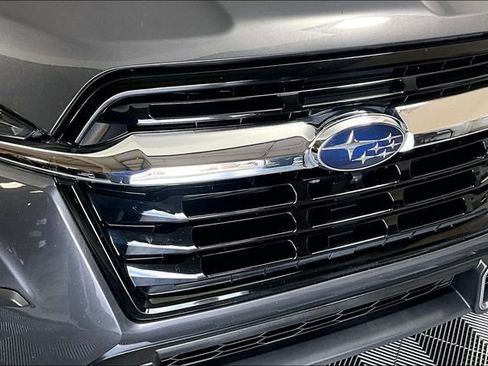 Used 2024 Subaru Ascent Touring AWD/4WD image 31