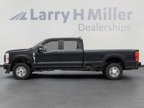 New 2026 Ford F350 Platinum image 3