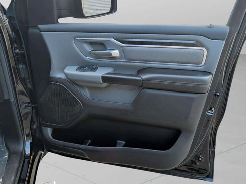 Used 2019 RAM 1500 Big Horn RWD image 36