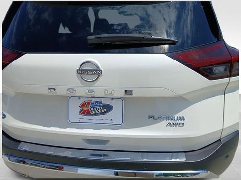 Used 2023 Nissan Rogue Platinum w/ Platinum Premium Package AWD/4WD image 11