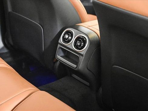 New 2026 Mercedes-Benz C 300 4MATIC Sedan image 19