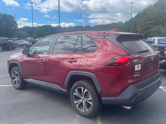 Used 2022 Toyota RAV4 LE FWD image 8