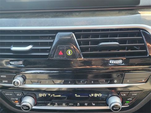 Used 2020 BMW 540i xDrive 540i xDrive w/ M Sport Package image 29