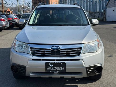 Used 2010 Subaru Forester 2.5X Premium AWD/4WD image 2