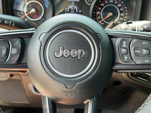 Certified 2025 Jeep Wrangler Unlimited Sport AWD/4WD image 12