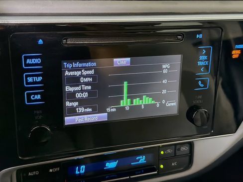 Used 2019 Toyota Corolla LE FWD image 17