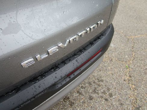 New 2026 GMC Acadia Elevation w/ Elevation Premium Package FWD image 12
