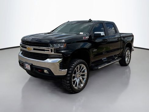 Used 2020 Chevrolet Silverado 1500 LT w/ Texas Edition AWD/4WD image 3