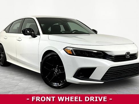 Used 2023 Honda Civic Sport image 3