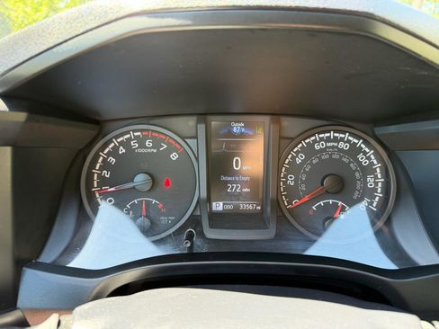 Used 2023 Toyota Tacoma SR AWD/4WD image 23