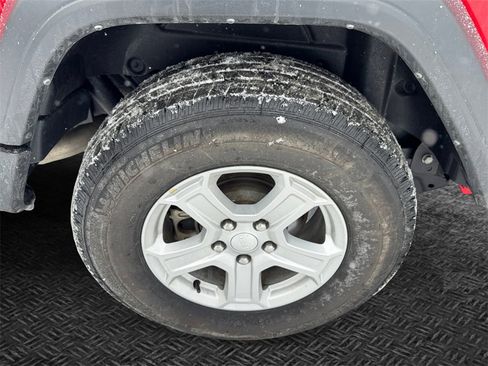 Certified 2022 Jeep Wrangler Sport S image 12