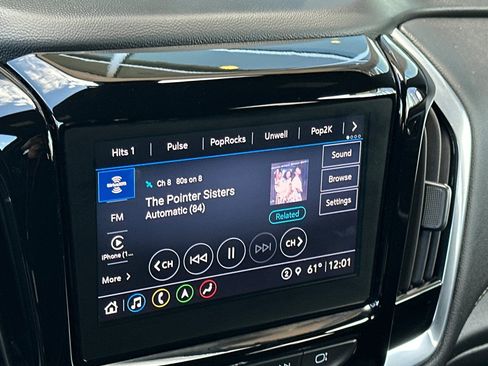 Used 2022 Chevrolet Traverse Premier w/ Redline Edition AWD/4WD image 18