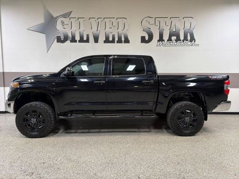 Used 2019 Toyota Tundra SR5 w/ SR5 Upgrade Package image 1