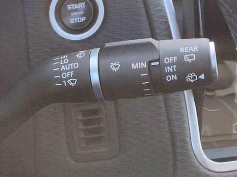 Used 2023 Land Rover Range Rover Velar S image 26