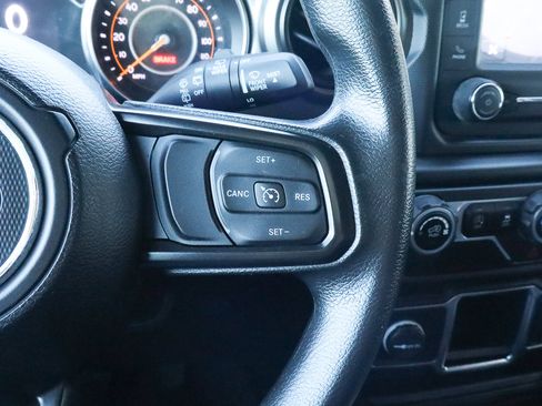 Used 2021 Jeep Wrangler Sport image 27