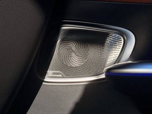 New 2026 Mercedes-Benz GLC 300 4MATIC image 32