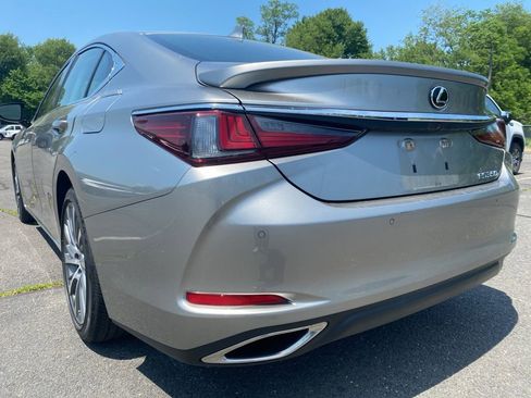 Used 2021 Lexus ES 350 w/ Premium Package FWD image 3