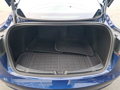 Used 2023 Tesla Model 3 Performance image 21