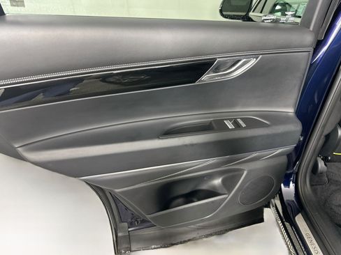 Used 2025 Genesis GV80 2.5T Standard AWD/4WD image 26