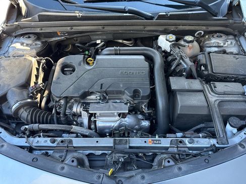 Used 2024 Chevrolet Malibu LT image 18