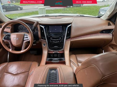 Used 2015 Cadillac Escalade ESV Platinum AWD/4WD image 13