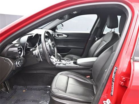 Used 2022 Alfa Romeo Giulia Sprint image 10