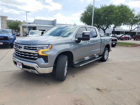 New 2026 Chevrolet Silverado 1500 LTZ w/ LTZ Premium Package AWD/4WD image 3