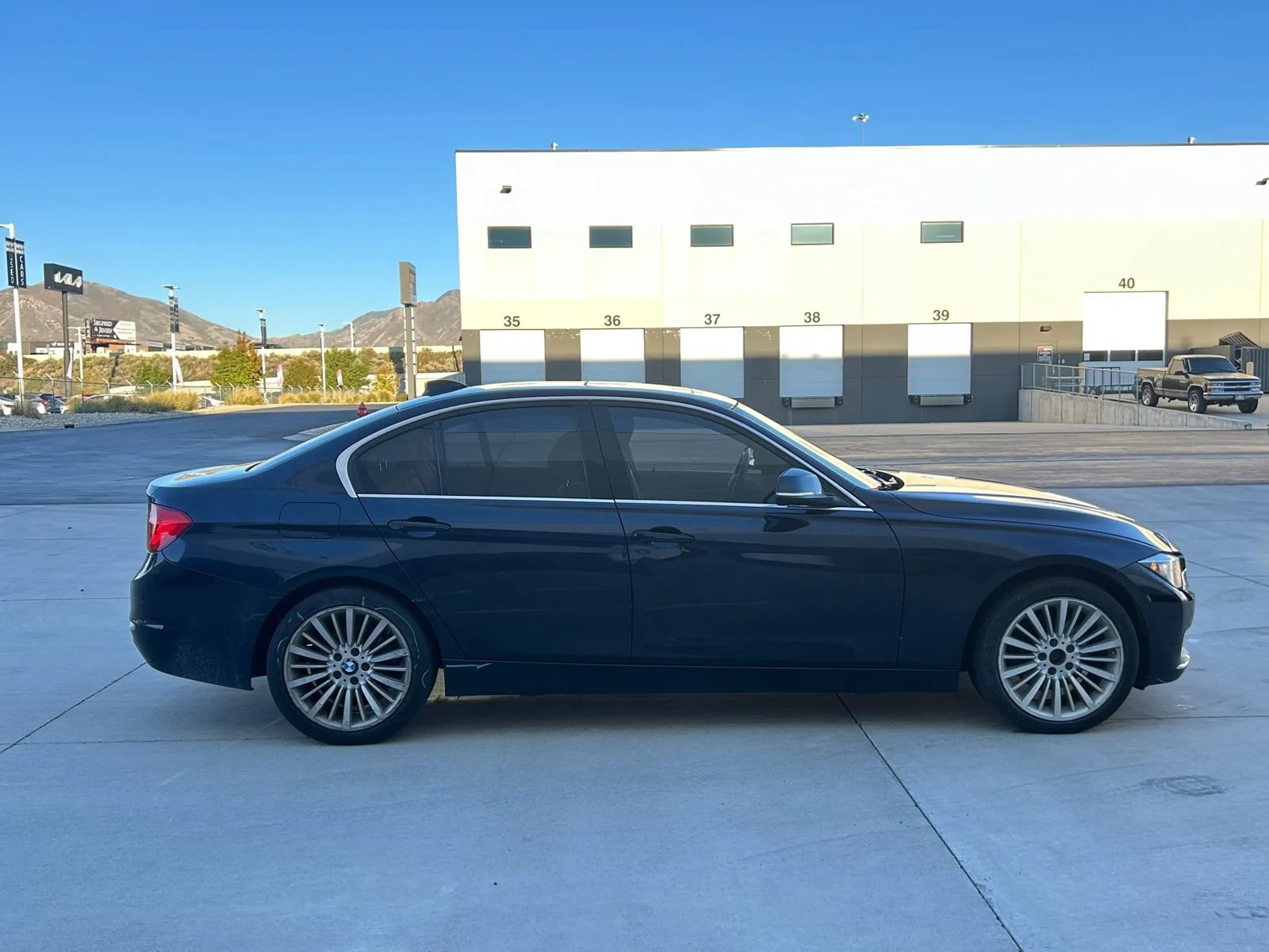 Used 2014 BMW 328i xDrive Sedan AWD/4WD image 6